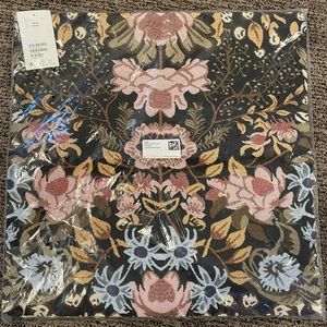 ‼️SOLD‼️ H&M Home 20x20 Pillow Cover